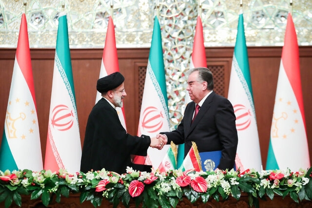 وزیر خارجه بر تسریع اجرای توافقات روسای جمهور ایران و تاجیکستان تاکید کرد