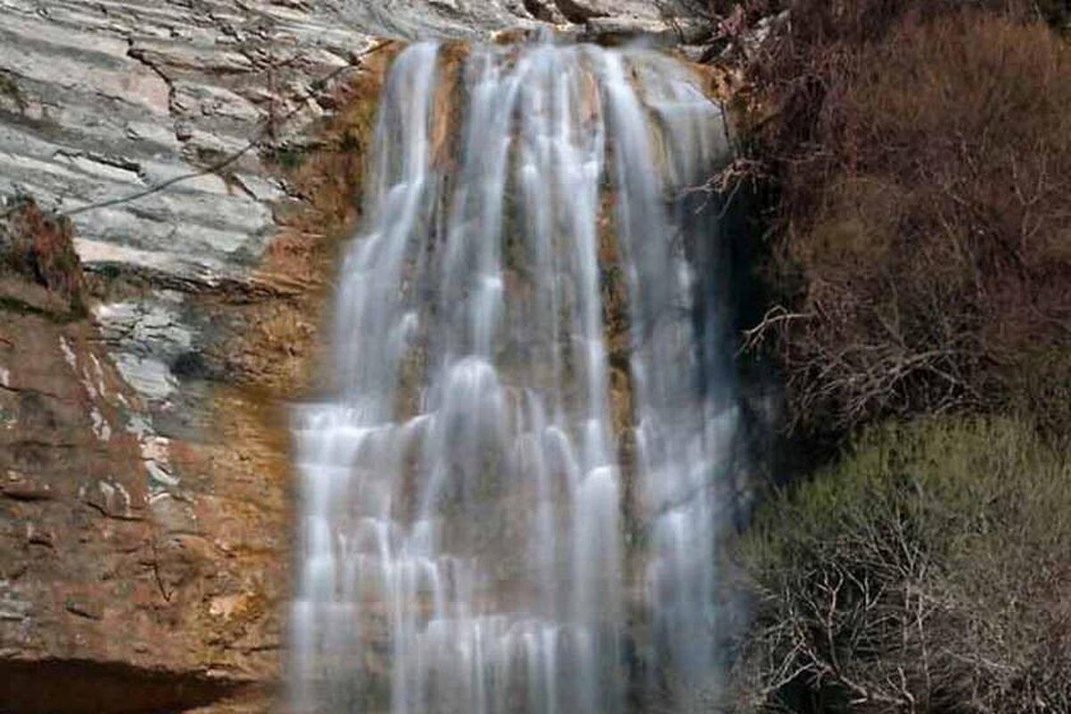 ویدئو| آبشار بهاری مانشت کوه در ایلام