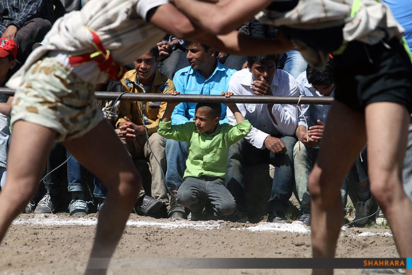مسابقات کشتی چوخه
