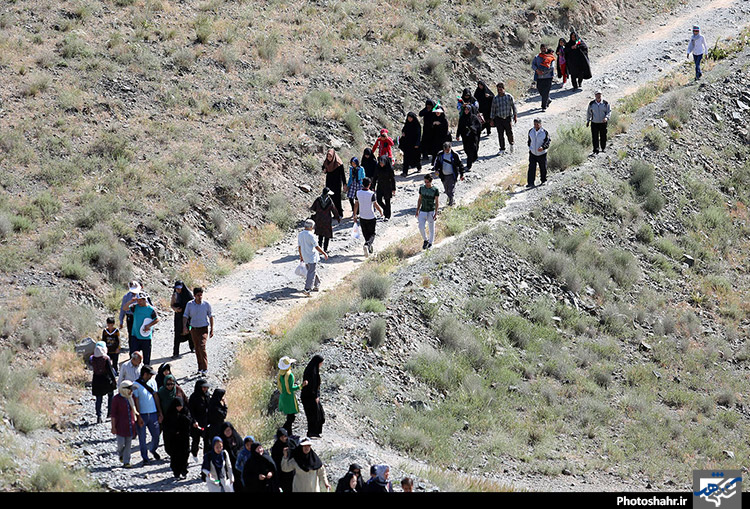 همایش کوهپیمایی خانوادگی در کوهستان پارک خورشید