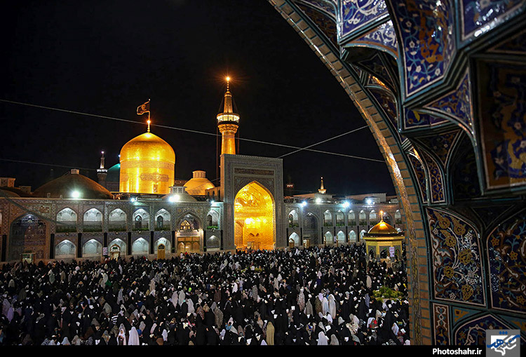  مراسم احیاء شب های قدر در حرم رضوی2