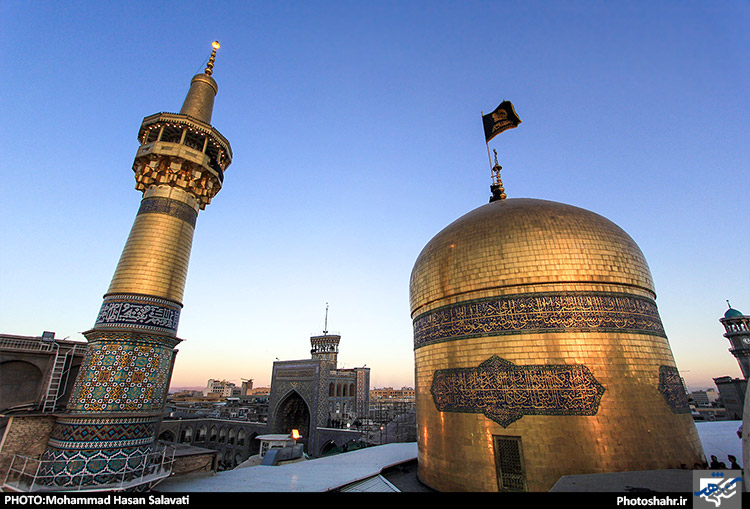 آیین تعویض پرچم حرم رضوی همزمان با آغاز ماه محرم