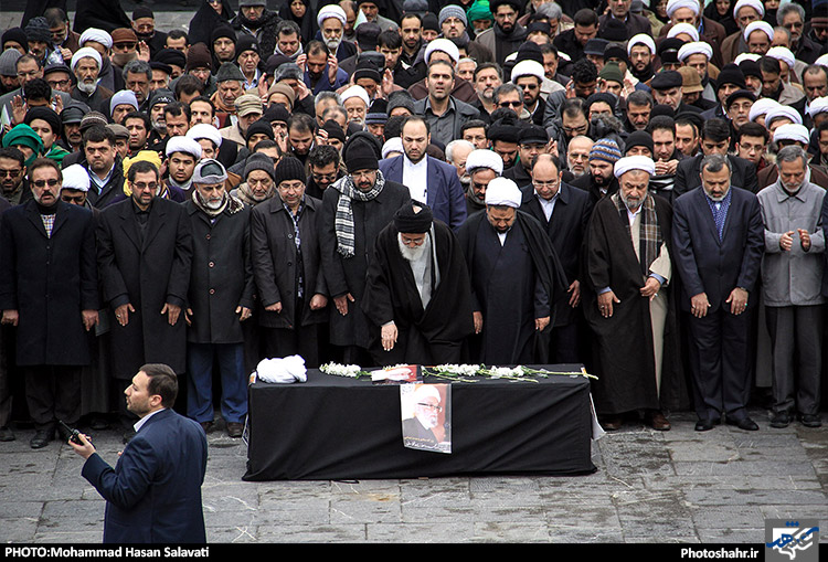 تشییع پیکر آیت الله محمد واعظ زاده خراسانی