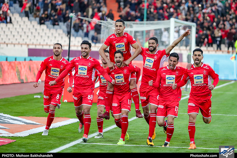 هفته شانزدهم لیگ برتر فوتبال/دیدار تیم های پرسپولیس و پدیده
