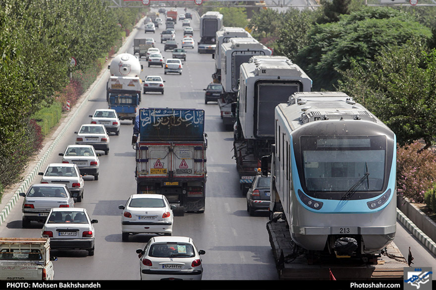 ورود سیزدهمین قطار خط دو قطارشهری به مشهد
