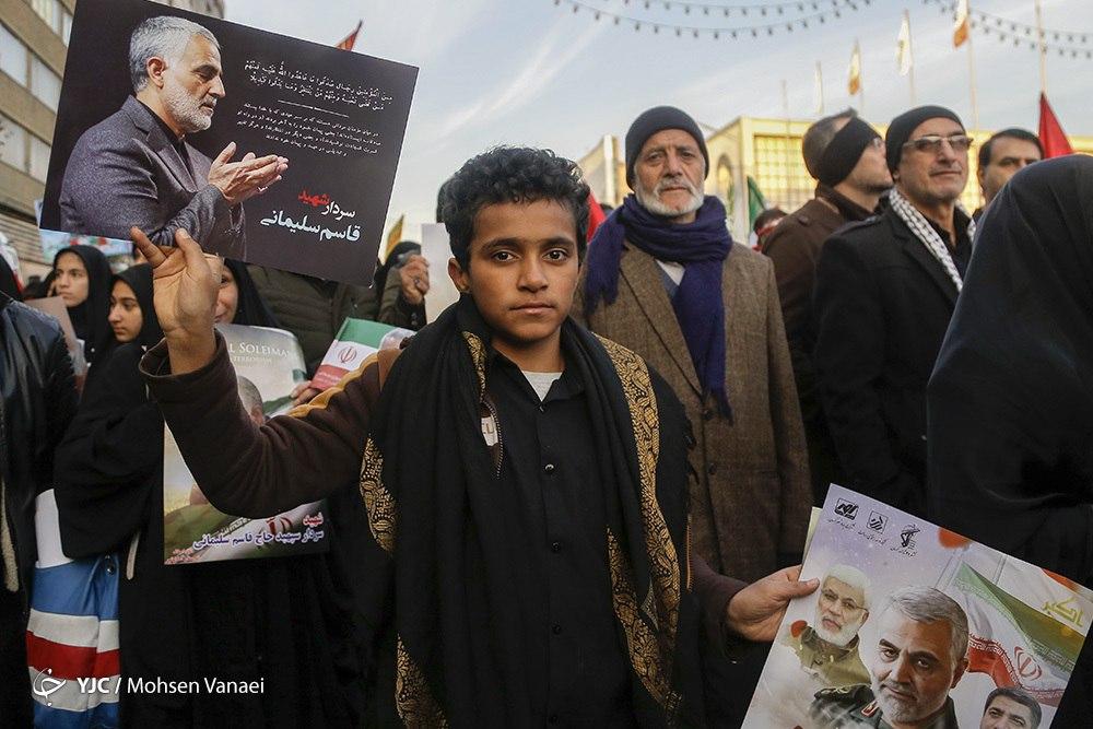 بازتاب جهانی مراسم تشییع پیکر سردار شهید سپهبد سلیمانی در تهران بازتاب جهانی مراسم تشییع پیکر سردار شهید سپهبد سلیمانی در تهران