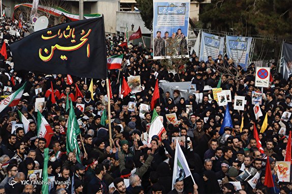 بازتاب جهانی مراسم تشییع پیکر سردار شهید سپهبد سلیمانی در تهران بازتاب جهانی مراسم تشییع پیکر سردار شهید سپهبد سلیمانی در تهران