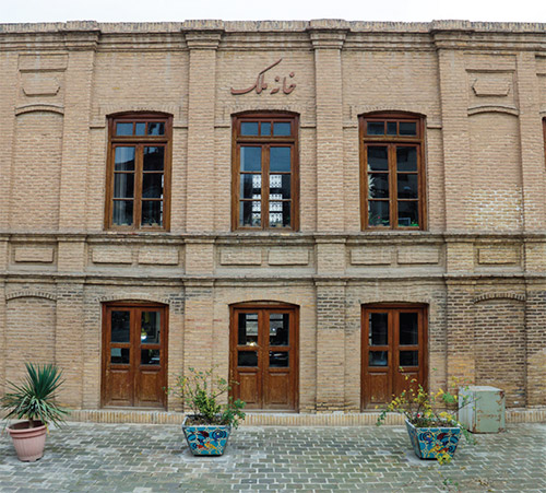 خیابان ۱۰۱ ساله شهر