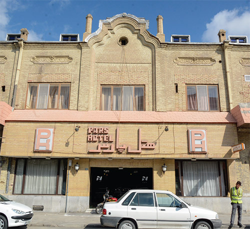 خیابان ۱۰۱ ساله شهر