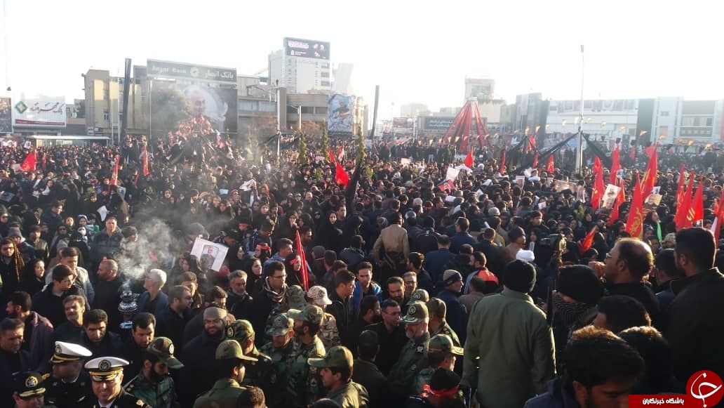 گزارش لحظه به لحظه از مراسم تشییع سردار حاج قا‌سم سلیمانی در زادگاهش / آخرین وداع کرمانی‌ها با سردار محبوبشان