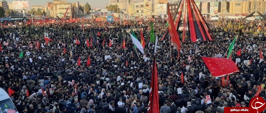 گزارش لحظه به لحظه از مراسم تشییع سردار حاج قا‌سم سلیمانی در زادگاهش / آخرین وداع کرمانی‌ها با سردار محبوبشان