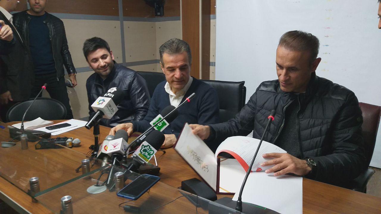 انصاری&zwnj;فرد: قسم می&zwnj;خورم هیچ وزیری برای گل&zwnj;محمدی تماس نگرفت