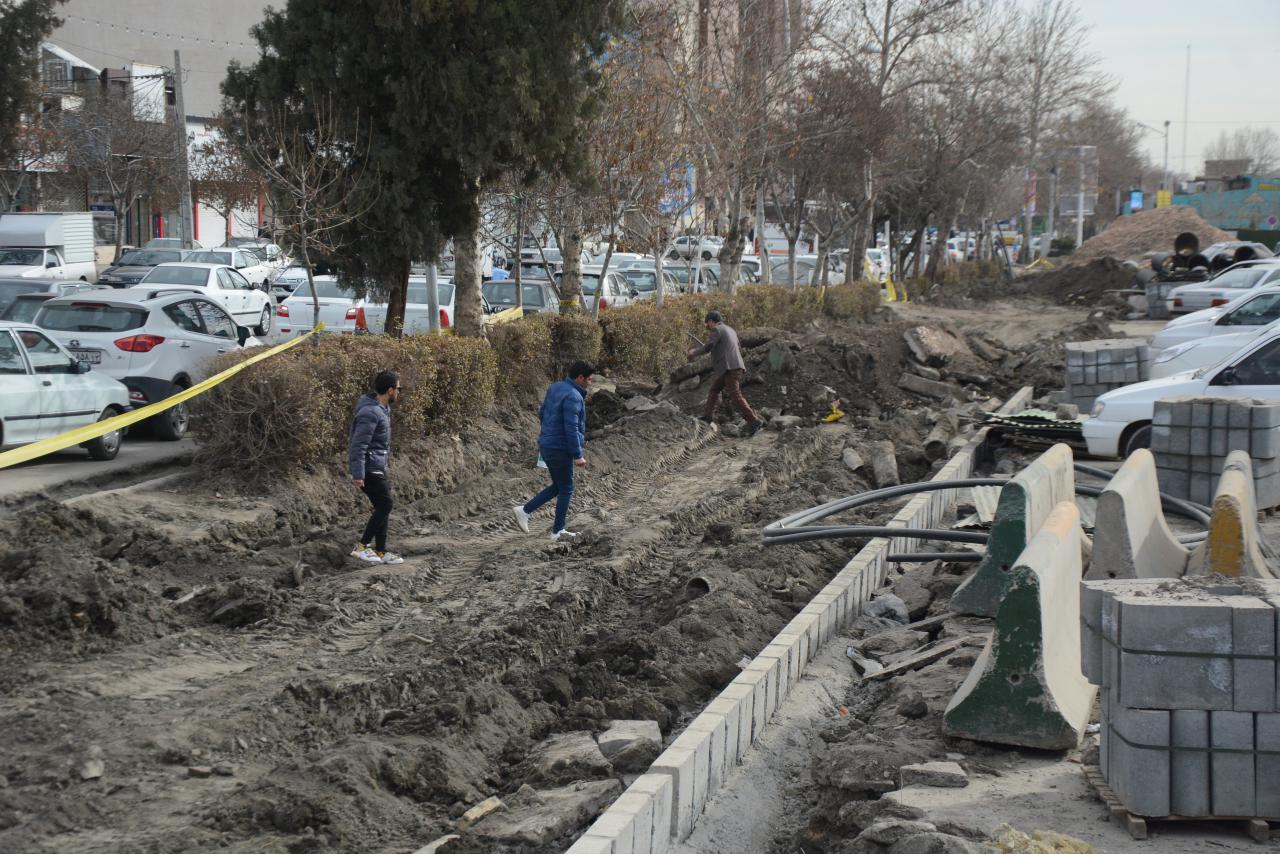 گلایه کسبه‌ بولوار شهید قرنی از پروژه مسیر کندرو