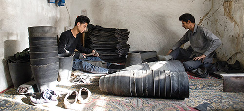 دلو&zwnj;سازی با لاستیک فرسوده!