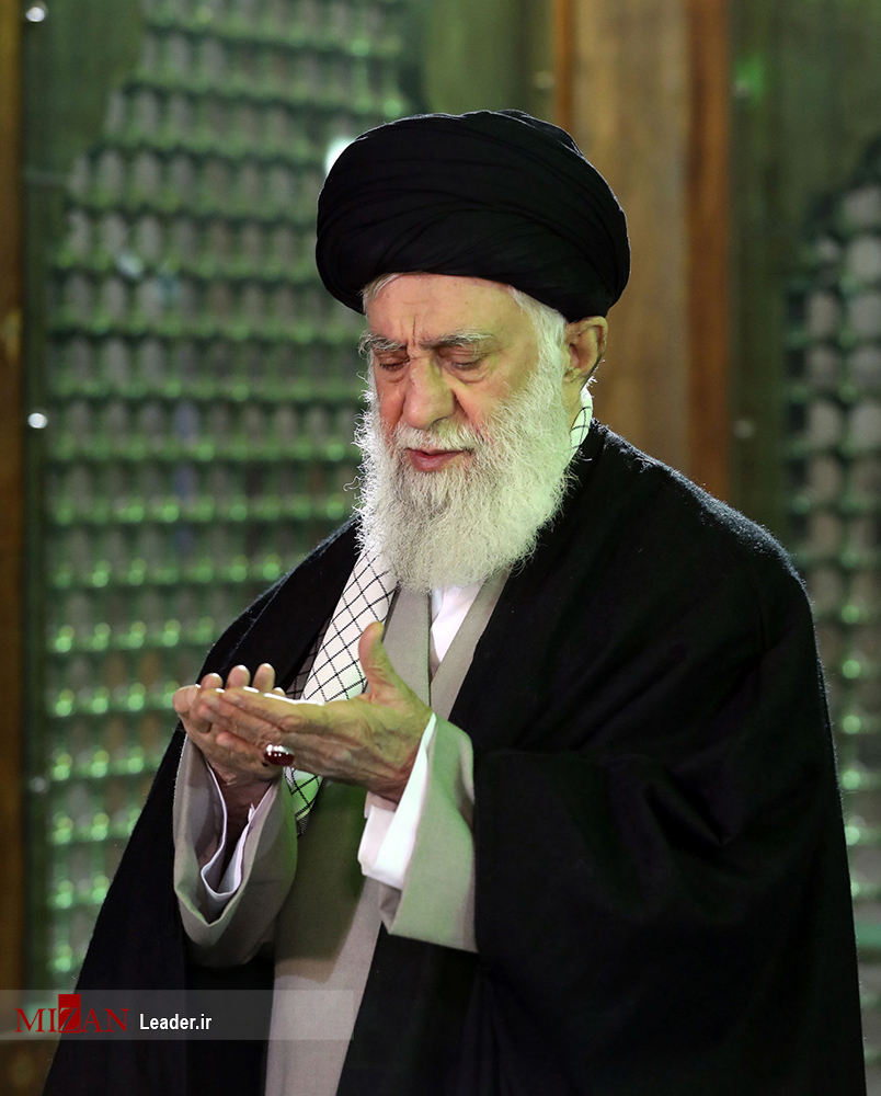 حضور رهبر معظم انقلاب در مرقد امام خمینی(ره) و گلزار شهدا؛ همزمان با آغاز دهه فجر+ویدئو حضور رهبر معظم انقلاب در مرقد امام خمینی(ره) و گلزار شهدا؛ همزمان با آغاز دهه فجر+ویدئو
