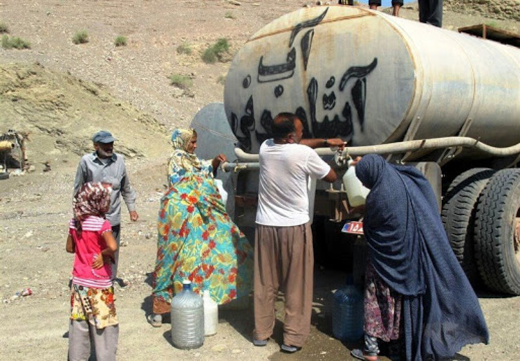 آبیارسانی با تانکر به ۲۰۰ روستا در خراسان رضوی