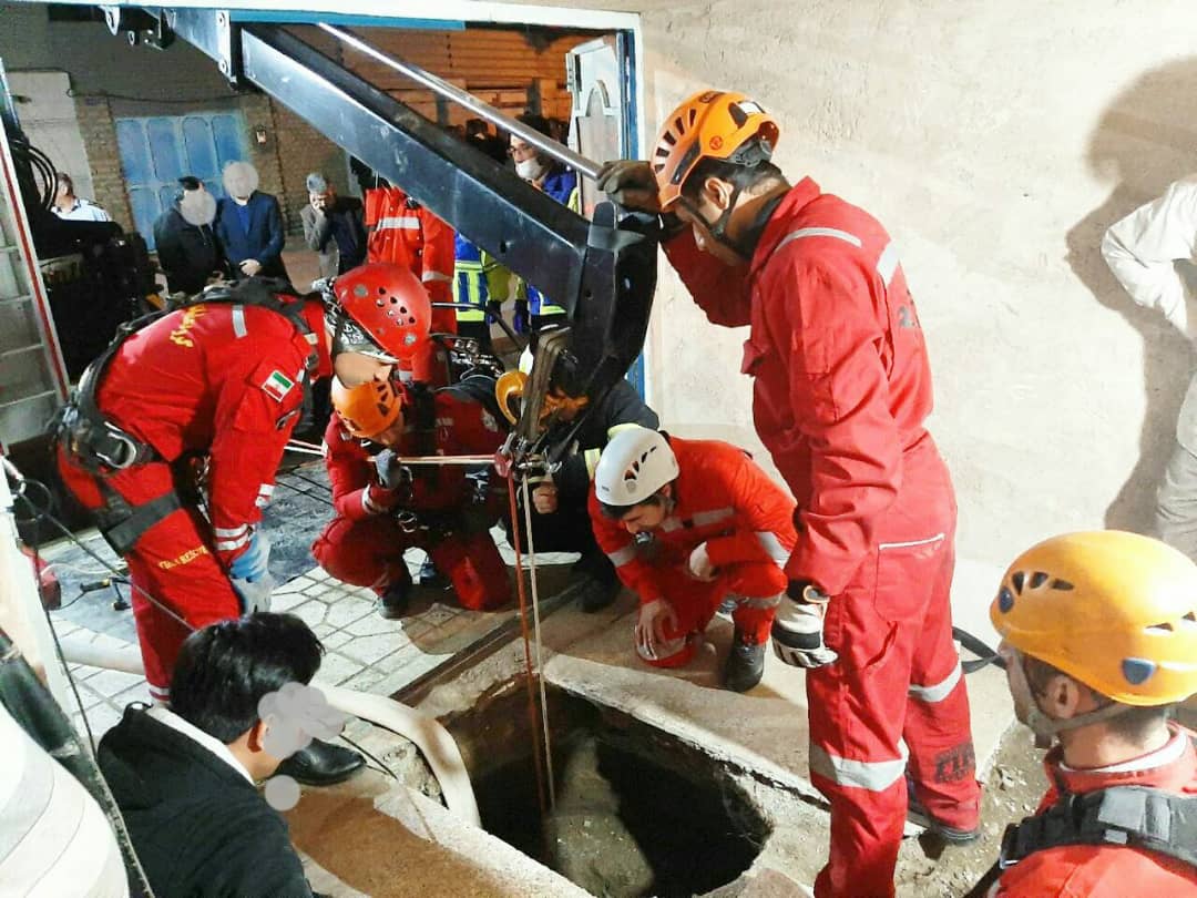 مرگ دلخراش مرد چنارانی در سقوط به چاه +تصاویر مرگ دلخراش مرد چنارانی در سقوط به چاه +تصاویر