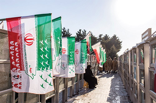 شاهدان بیدار در آرامگاهی کهن