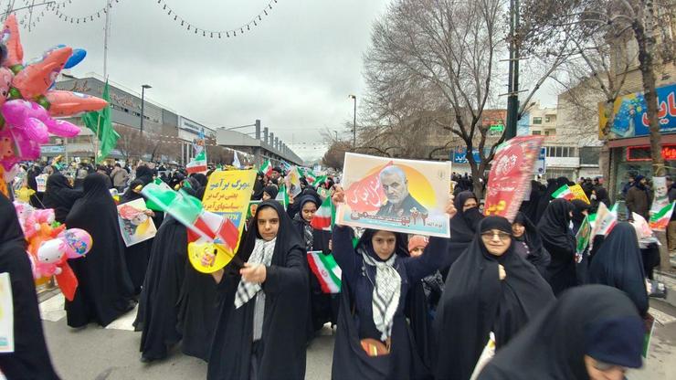 آغاز چهل و یکمین حضور پرشور مردم انقلابی مشهد در راهپیمایی ۲۲ بهمن