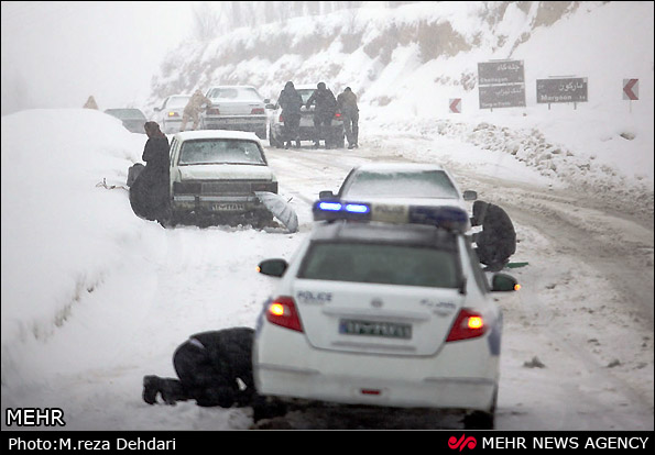 آخرین خبر&zwnj;ها از برف گیلان/ قطعی  آب و برق در پی بارش شدید برف در گیلان