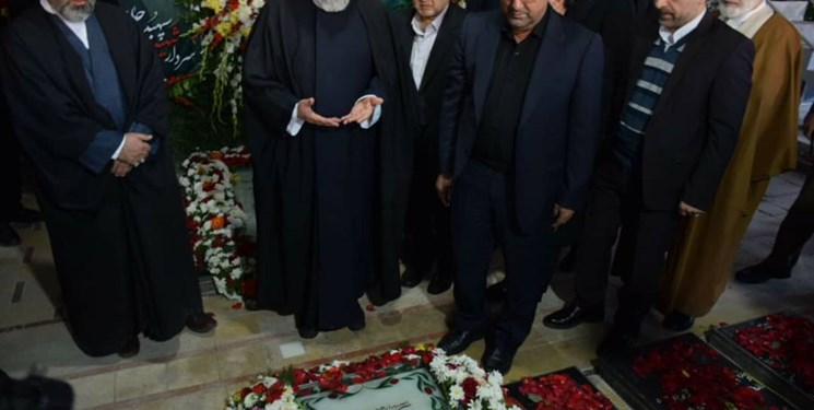 رئیس قوه قضاییه وارد فرودگاه کرمان شد/ادای احترام به مقام شهید سلیمانی رئیس قوه قضاییه وارد فرودگاه کرمان شد/ادای احترام به مقام شهید سلیمانی