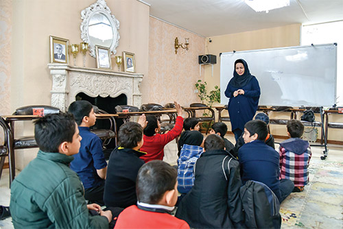 رنگ سبز تلاش بر سیاهی سرنوشت