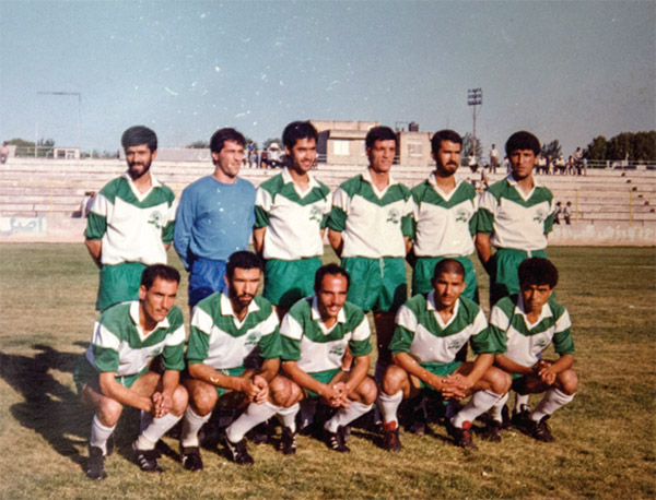 «سید» خارج از مستطیل سبز