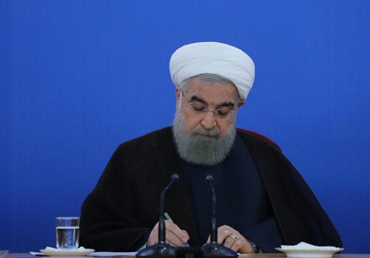 رئیس جمهوری درگذشت سیامند رحمان را تسلیت گفت.