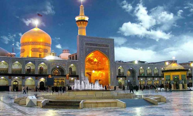 ارائه مواد شست‌وشوی دست در ورودی‌های حرم مطهر رضوی