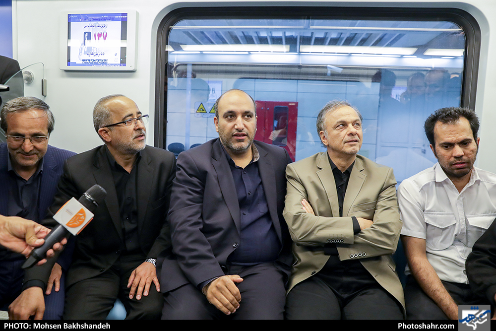 بازدید استاندار از قطار شهری