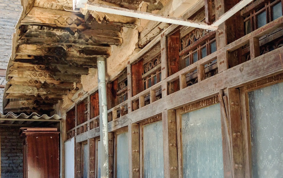 سایه تخریب روی قدیمی&zwnj;ترین خانه شهر