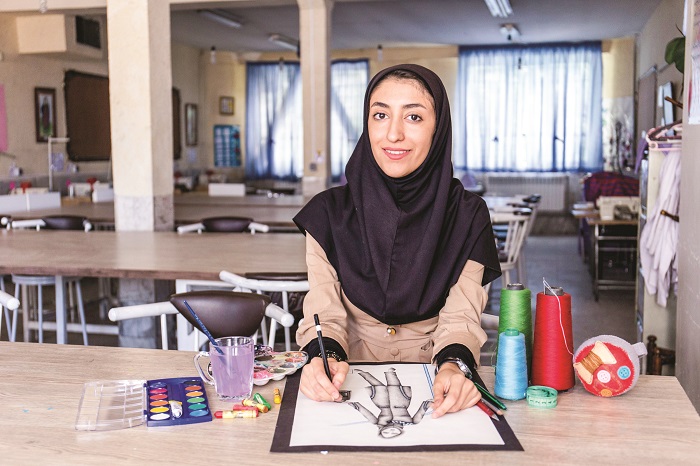 صدرنشینی خانم مدیر صدرنشینی خانم مدیر