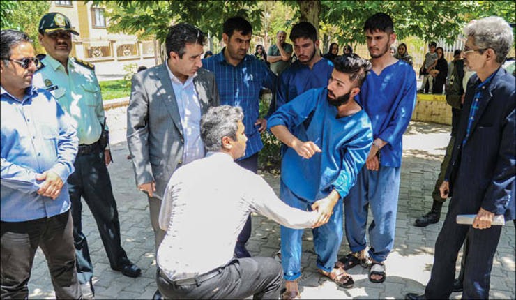 گفتگو با سرکرده باند مخوف گربه‌های وحشی مشهد