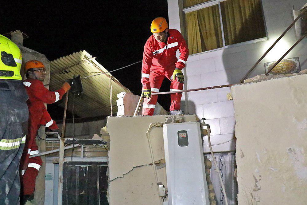 انفجار منزل مسکونی در بولوار بهمن مشهد + تصاویر