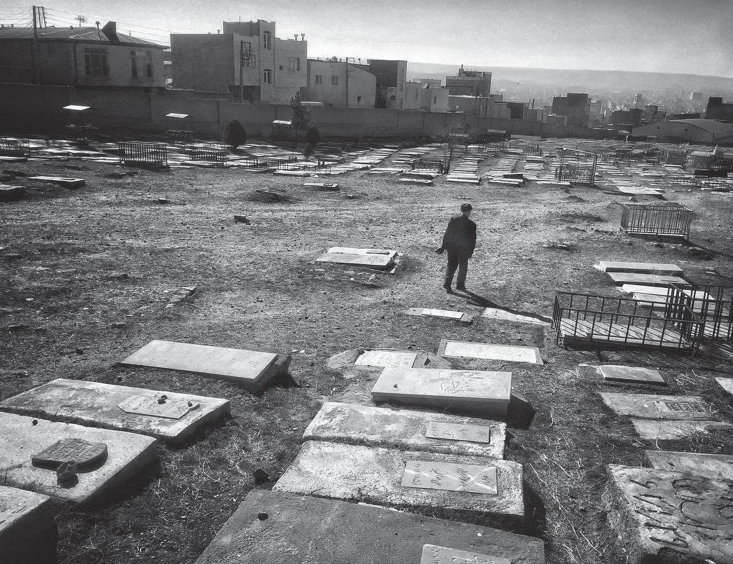 چرا بعضی&zwnj;ها برای زندگی می&zwnj;میرند و بعضی&zwnj;ها برای مردن زندگی می&zwnj;کنند؟