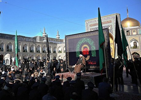 سوگواری شهادت امام حسن عسکری(ع) در حرم مطهر رضوی سوگواری شهادت امام حسن عسکری(ع) در حرم مطهر رضوی