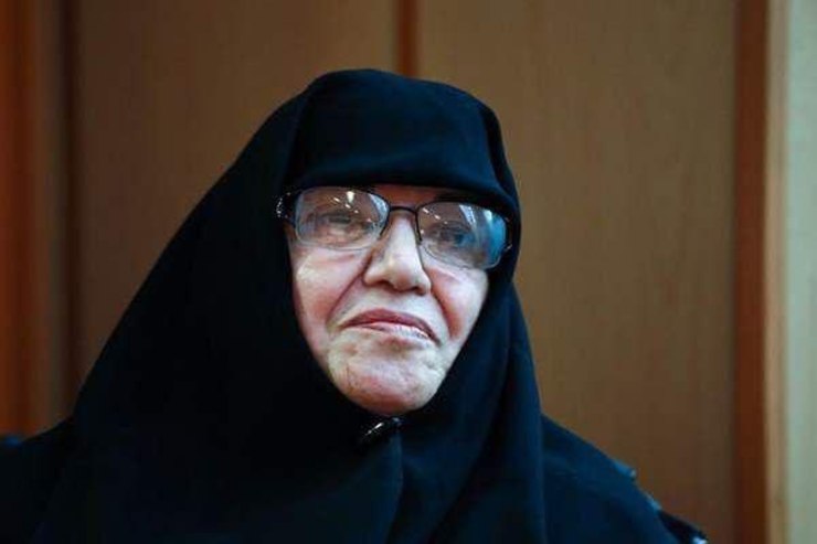 اعظم طالقانی از پیشگامان مبارزه با رژیم پهلوی و دختر آیت الله طالقانی دقایقی پیش درگذشت.