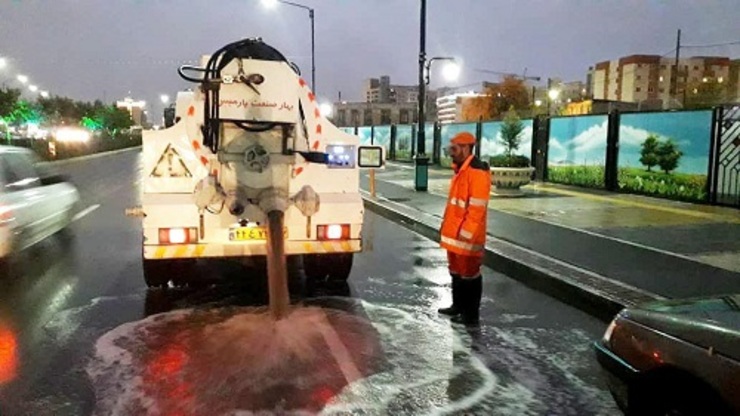 مدیرکل هماهنگی و نظارت بر خدمات شهری شهرداری مشهد گفت: بر اثر بارندگی‌های امروز پنجشنبه برخی از معابر دچار تجمع آب شد که توسط عوامل کارگری خدمات شهری و ماشین آلات جمع آوری آب‌های سطحی برطرف شد.