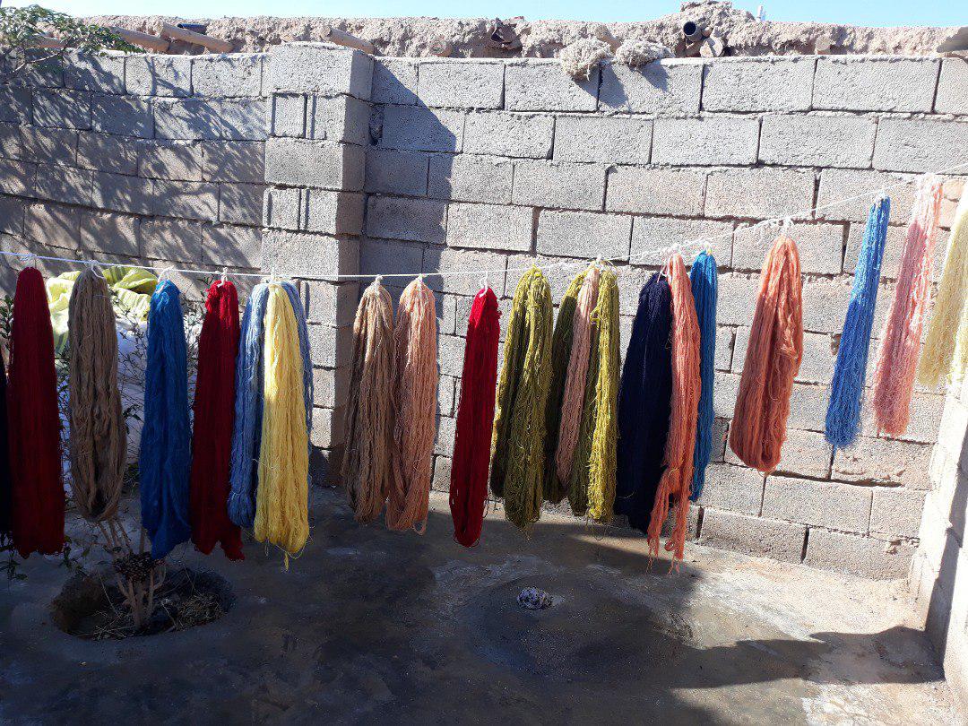 نخ ریسی و رنگ ریزی سنتی در خواف احیا شد