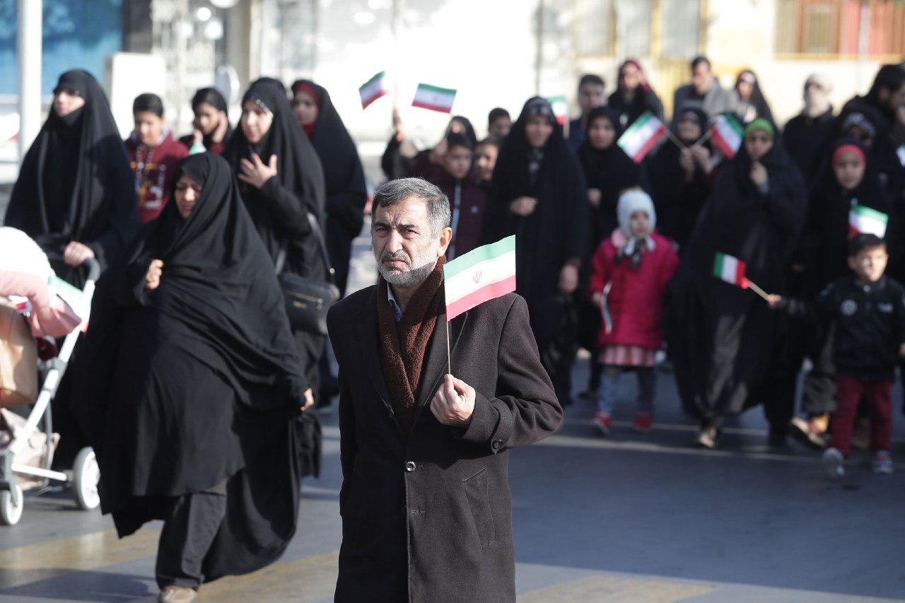 همایش پیاده روی بزرگ خانوادگی در مشهد +تصاویر