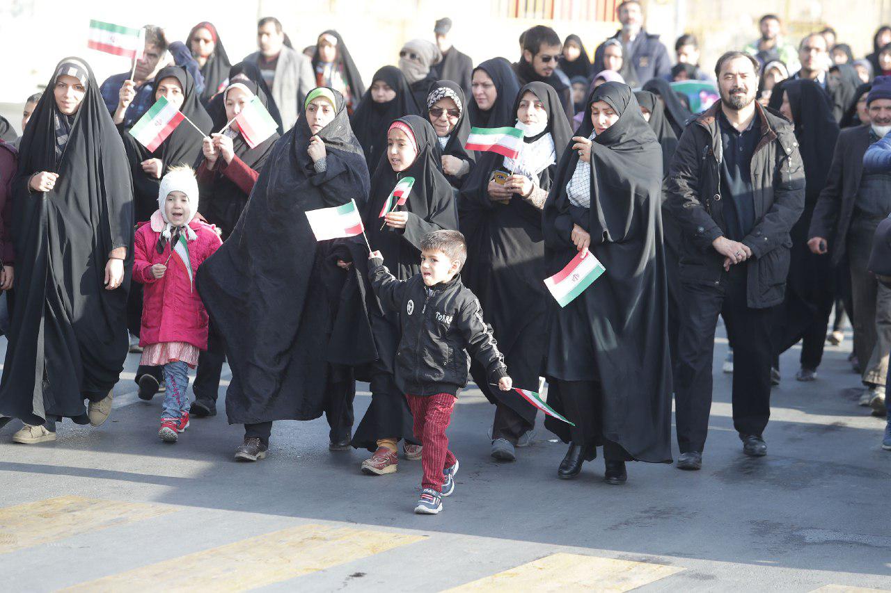 همایش پیاده روی بزرگ خانوادگی در مشهد +تصاویر