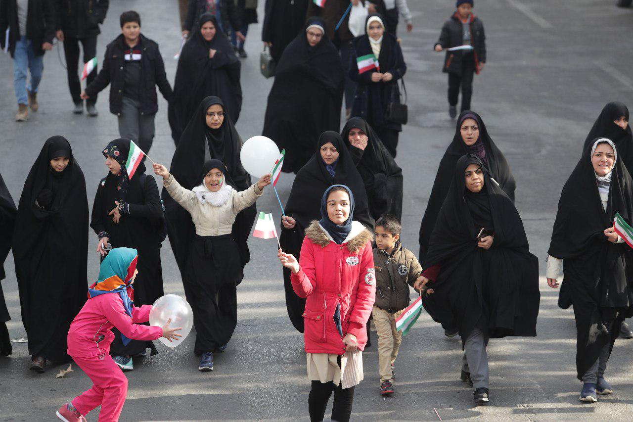 همایش پیاده روی بزرگ خانوادگی در مشهد +تصاویر