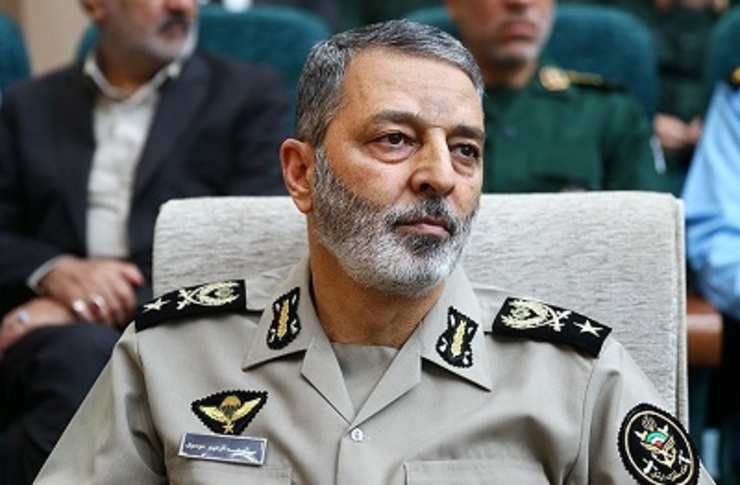 امیر موسوی: ارتش در سال جهش تولید و در سایه رهنمود و پیام امید بخش نوروزی رهبری قوی‌تر از همیشه پیام آور اقتدار، عزت و سربلندی نظام در دفاع از مرزهای زمینی، هوایی و دریایی خواهد بود.