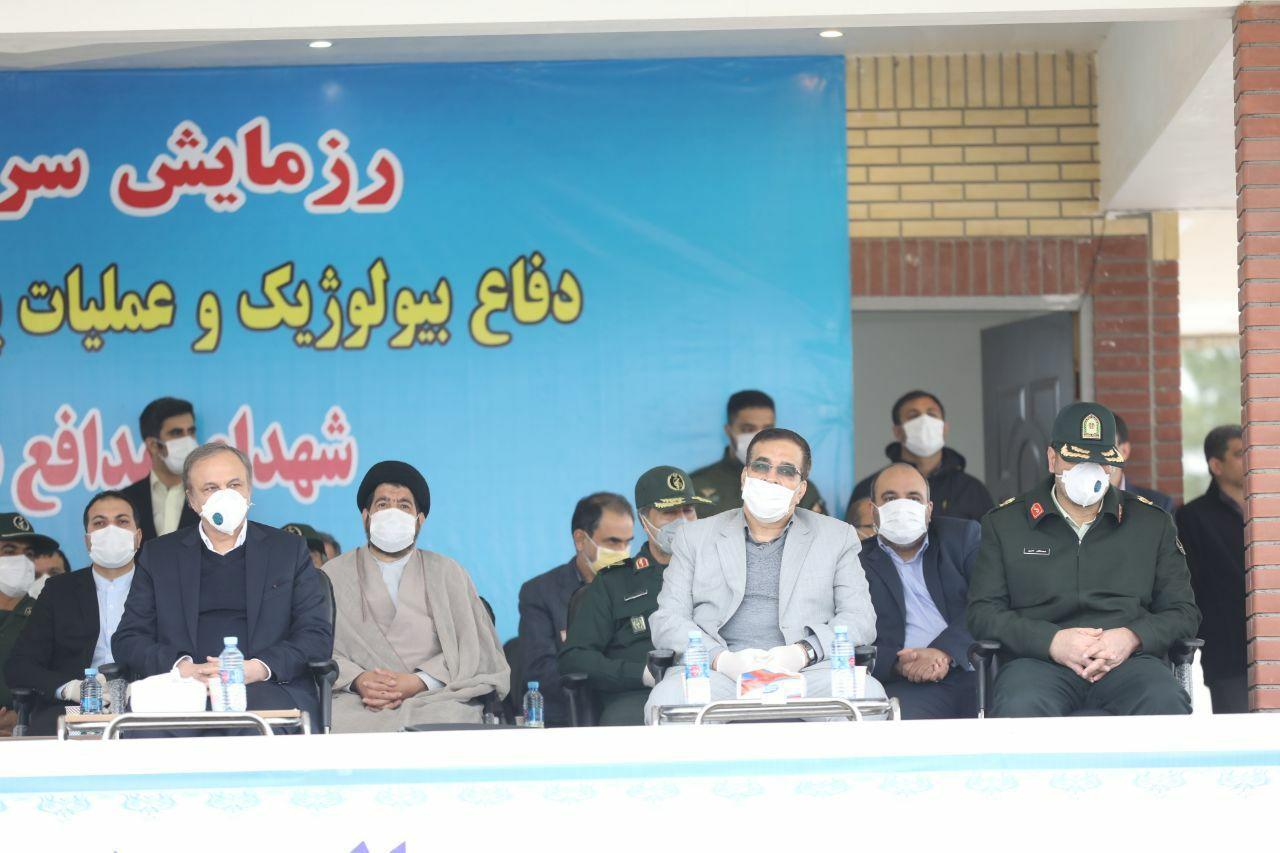 رزمایش دفاع بیولوژیک سپاه علیه کرونا در مشهد آغاز شد/۳۰۰ نقطه از مشهد گندزدایی می‌شود