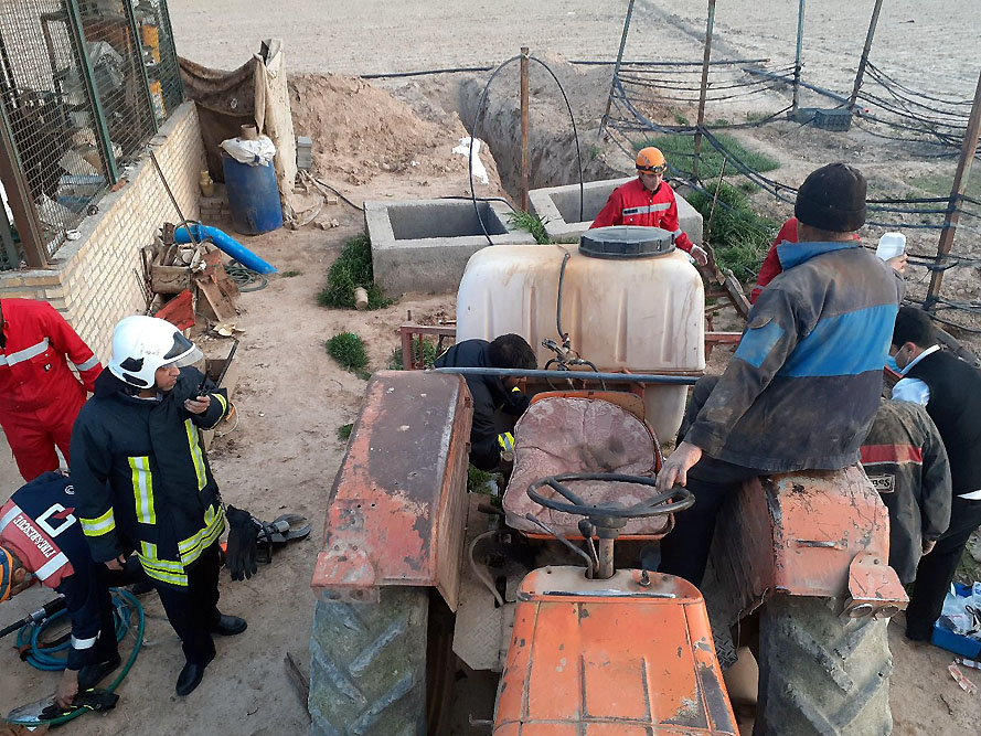 سهل‌انگاری حین کار، منجربه قطع دست یک مرد در مشهد شد+تصاویر