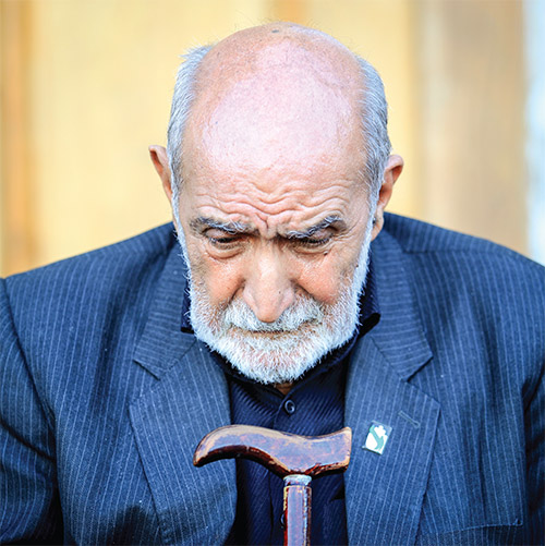 من از حکایت عشق تو بس کنم