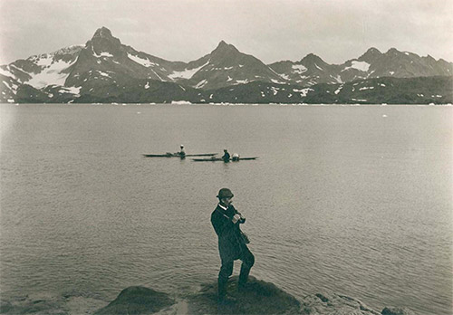 زندگی طاقت‌فرسا میان آب‌های منجمد قطب شمال