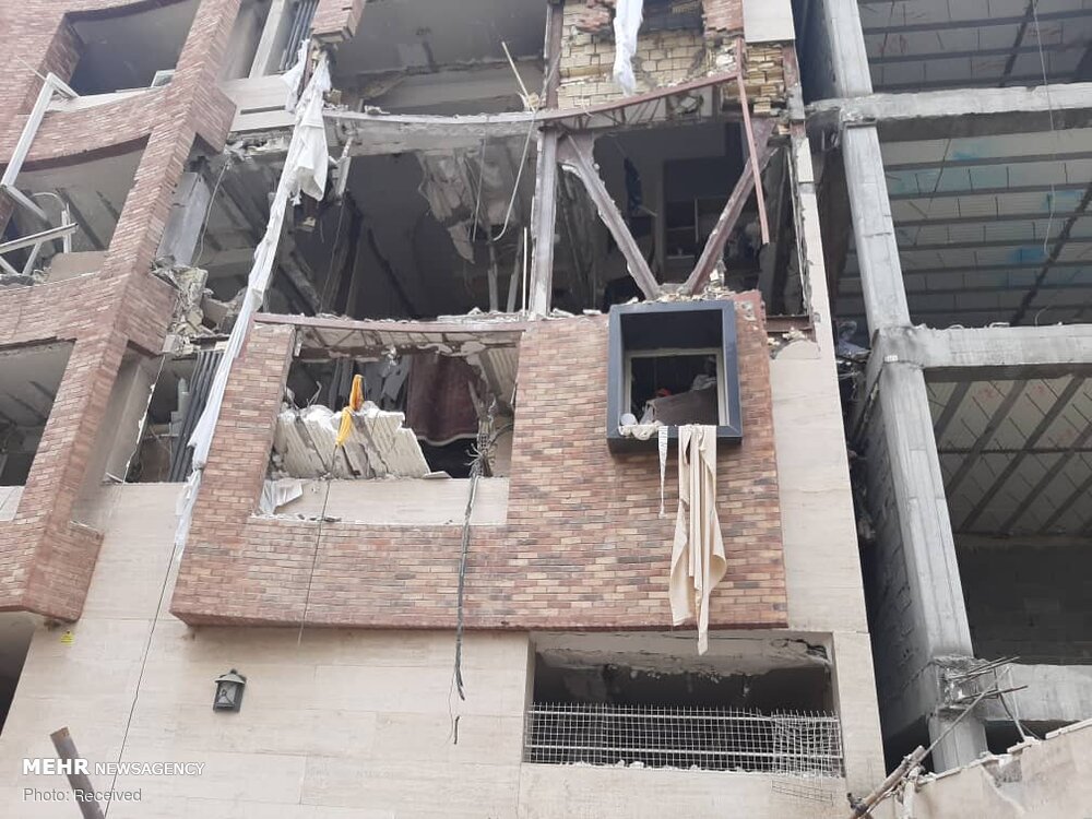 انفجار منزل مسکونی با نشست گاز در اهواز+تصاویر انفجار منزل مسکونی با نشست گاز در اهواز+تصاویر