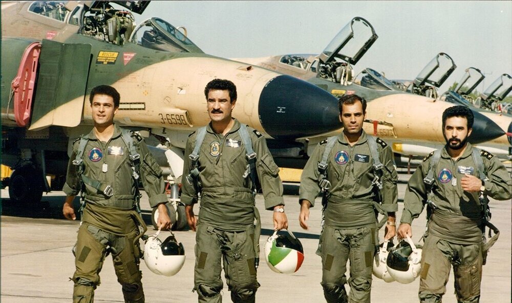 نگاهی به فیلمهای ایرانی درباره پرواز و خلبانی نگاهی به فیلمهای ایرانی درباره پرواز و خلبانی