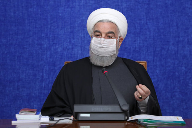 رئیس جمهور در جلسه امروز ستاد ملی مقابله با کرونا گفت: شرایط امروز ما نسبت به اروپا و آمریکا بهتر است اما این شرایط نباید ما را مغرور کند. عادی‌انگاری و خوش‌بینی بسیار، می‌تواند خطرناک باشد. جزئیات را در این ویدئو ببینید.